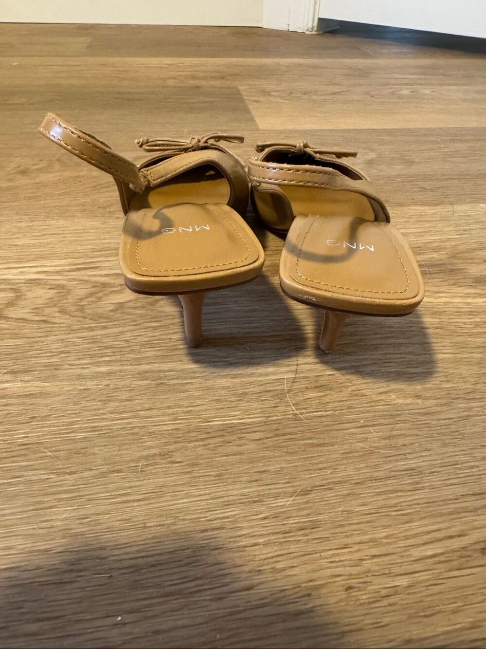 Mango MNG Patent Bow Pointed Toe Slingback Kitten Heels Camel EU 39 US 8.5 - Picture 7 of 9